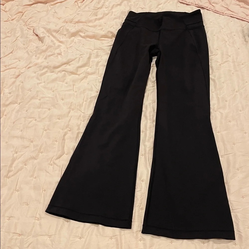 Lululemon Groove High-Rise Flared Pants Size 10 - Picture 2 of 11